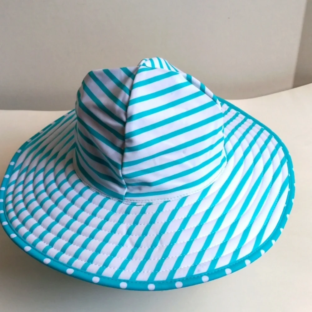 REVERSIBLE SUMMER HAT